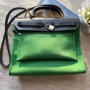 Hermes Vache Hunter Toile Herbag Zip 31 PM Bambou Kaki
